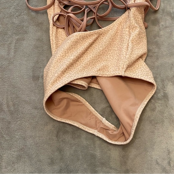 New! Frankie’s bikinis Alice Terry Wrap One Piece leopard Swimsuit 3329 - Picture 9 of 11